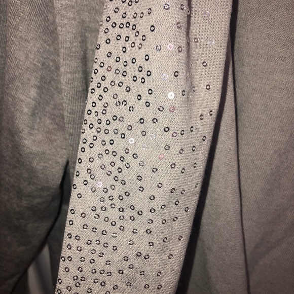 DKNY Gray sequin cardigan NWT Size M/L - Picture 5 of 8